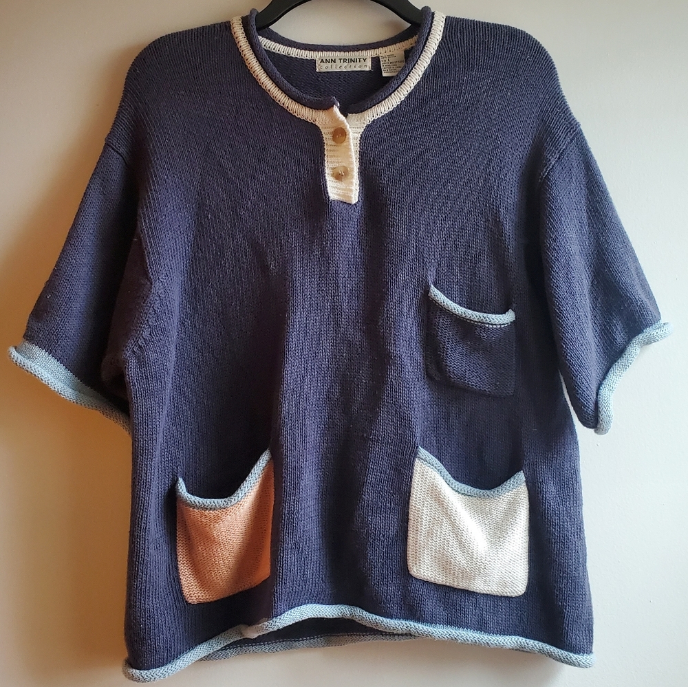 Ann Trinity Collection Short Sleeve Multi-Pocket Women's Sweater